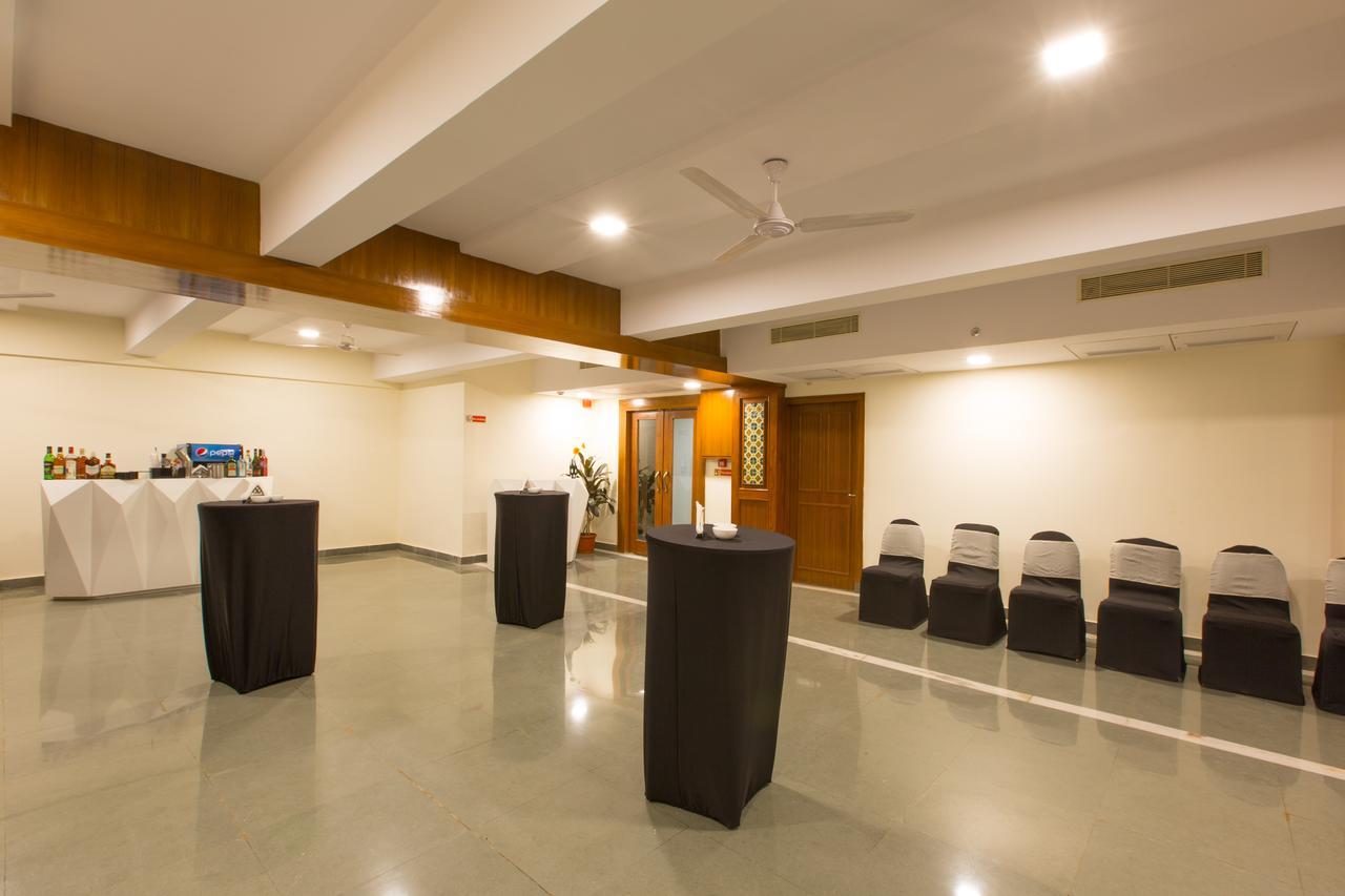 Viva Hotel Near Madgaon Railway Station Exteriör bild